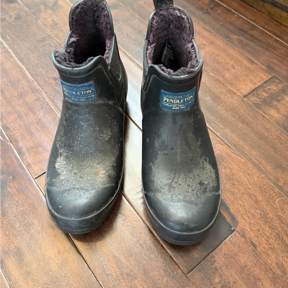 Pendleton Black Boots